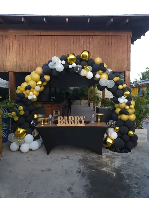 Black and gold GlamWorX birthday installation